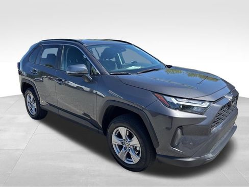 Used 2025 Toyota RAV4 XLE image 34
