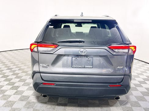 Used 2023 Toyota RAV4 XLE w/ Convenience Package FWD image 4