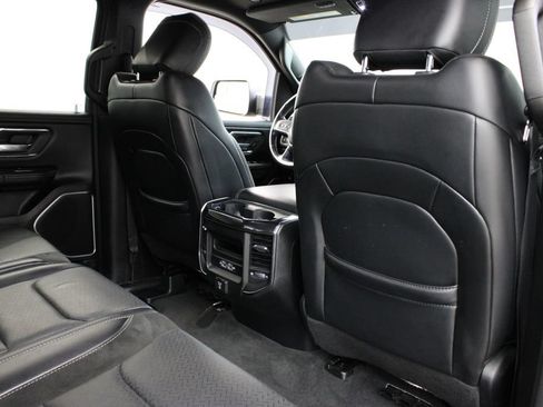 Used 2019 RAM 1500 Laramie w/ Sport Appearance Package AWD/4WD image 21