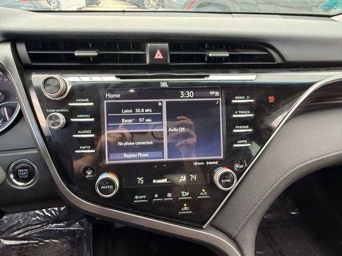 Used 2018 Toyota Camry XLE w/ Protection Package (Q2) FWD image 14