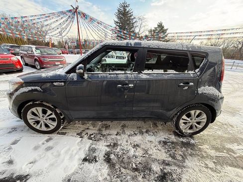 Used 2016 Kia Soul ! w/ Premium Package FWD image 5
