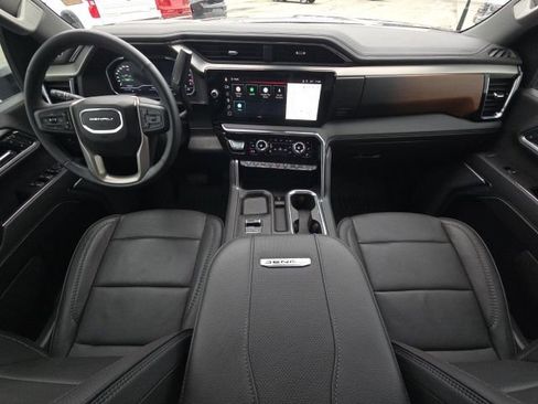Used 2025 GMC Sierra 2500 Denali w/ Technology Package image 28