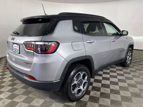 Used 2022 Jeep Compass Trailhawk w/ Sun and Sound Group AWD/4WD image 7