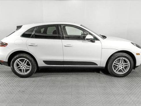 Used 2017 Porsche Macan image 9