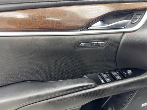 Used 2013 Cadillac XTS Premium FWD image 33