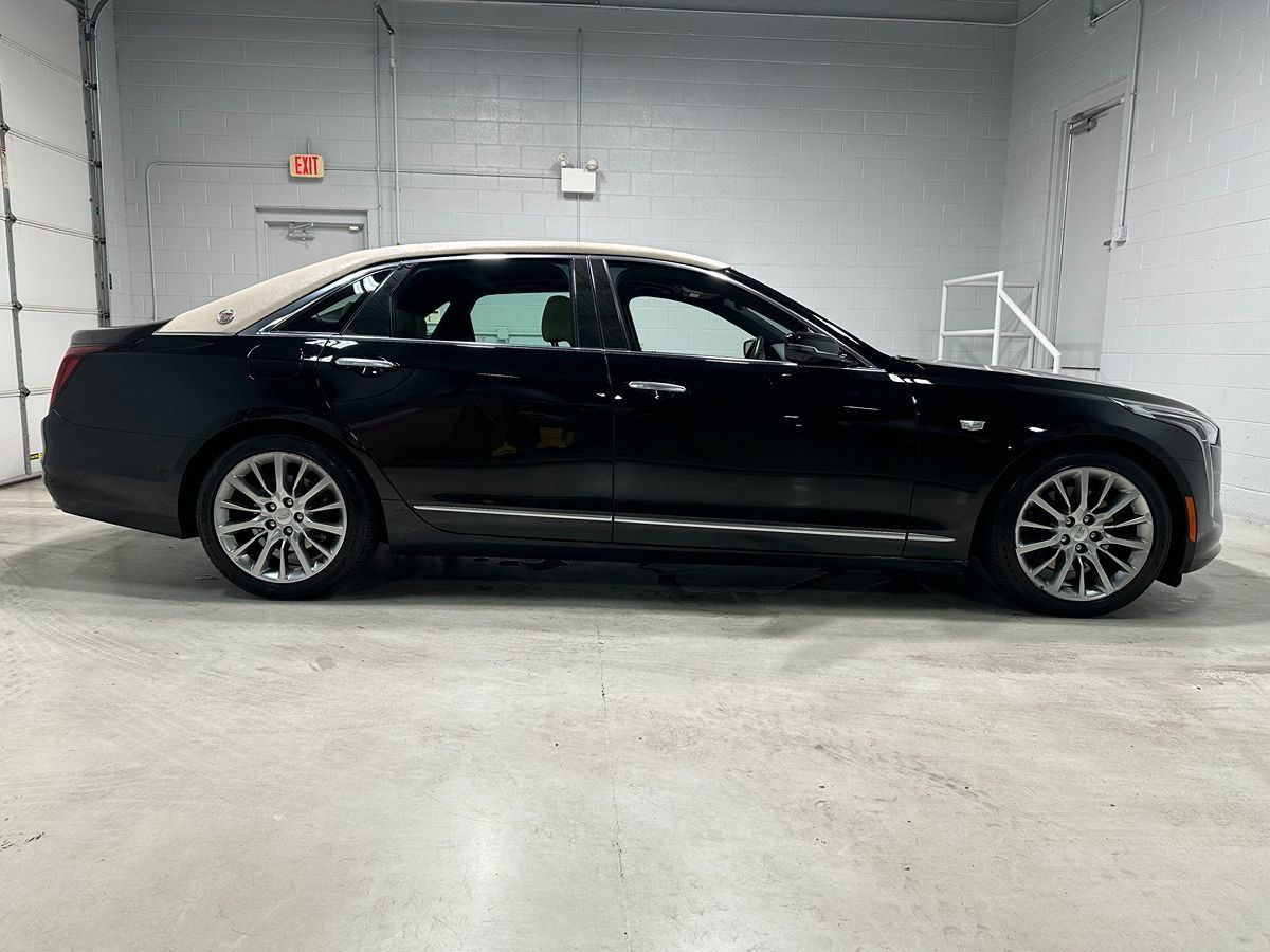 Used 2020 Cadillac CT6 Luxury AWD/4WD image 2