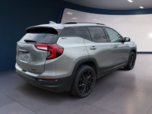 Used 2024 GMC Terrain SLT w/ Elevation Edition AWD/4WD image 5