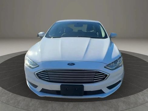 Used 2018 Ford Fusion S FWD image 2