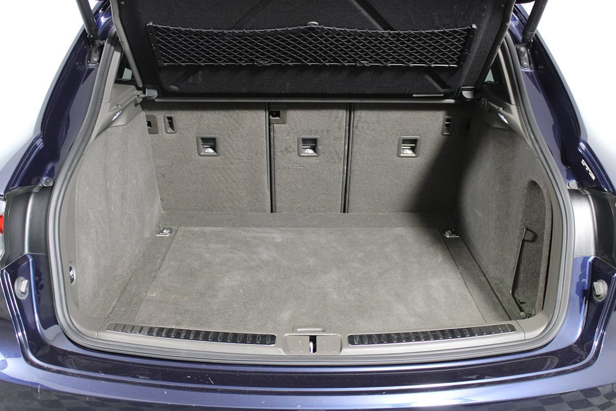 Used 2019 Porsche Macan AWD/4WD image 37
