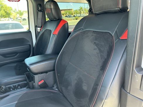 Used 2022 Jeep Wrangler Sport AWD/4WD image 20