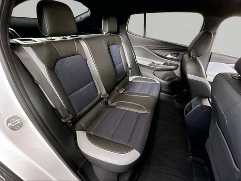 Certified 2024 Buick Envista Preferred w/ Advanced Safety Package FWD image 23