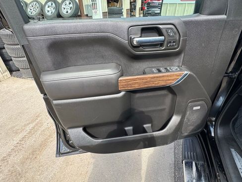 Used 2021 Chevrolet Silverado 1500 High Country image 9