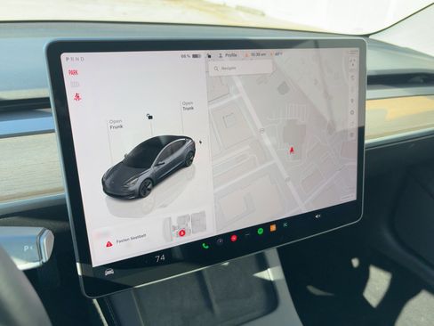 Used 2023 Tesla Model 3 Standard Range image 22