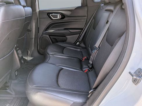 Used 2023 Jeep Compass Altitude image 13