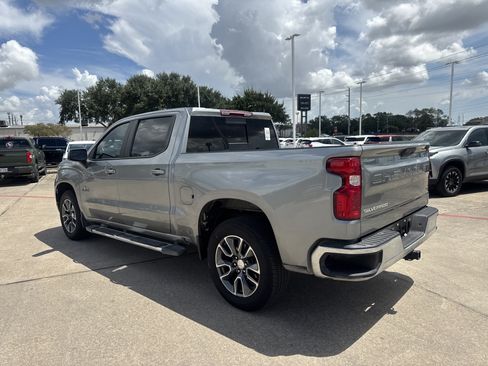Used 2025 Chevrolet Silverado 1500 LT w/ Leather Package RWD image 9