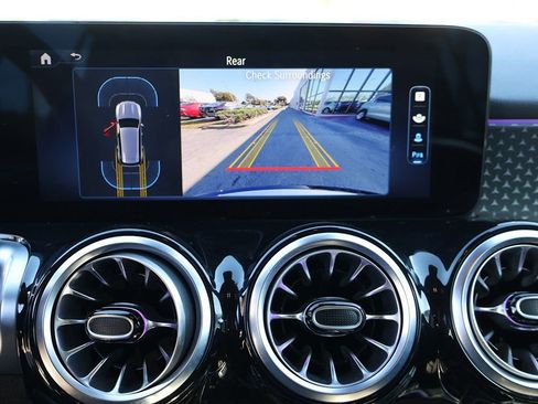 Used 2025 Mercedes-Benz GLB 250 w/ Driver Assistance Package image 50