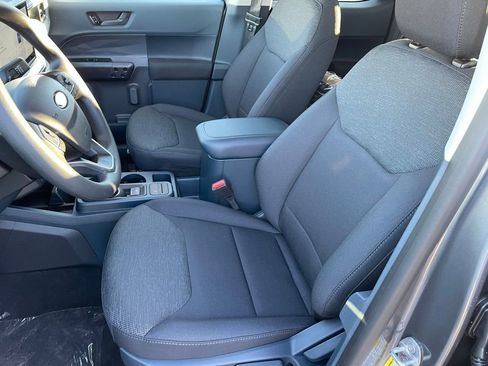 New 2025 Ford Maverick XL image 8