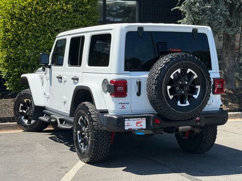 Used 2024 Jeep Wrangler Unlimited Rubicon 4xe AWD/4WD image 19