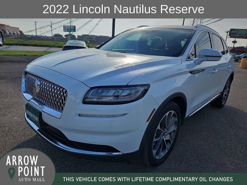 Used 2022 Lincoln Nautilus Reserve FWD image 4