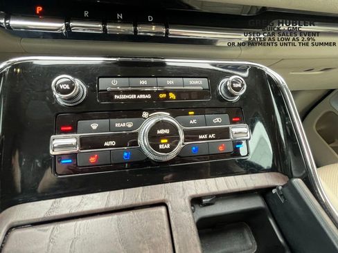 Used 2020 Lincoln Navigator L Reserve w/ Luxury Package image 40