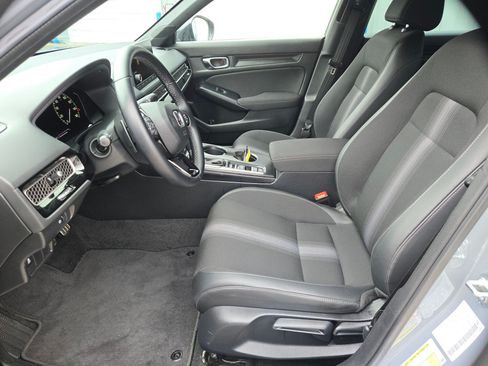 Used 2025 Honda Civic Sport image 9