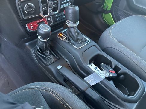 New 2025 Jeep Gladiator Sport AWD/4WD image 43