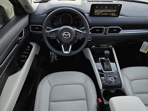 New 2025 MAZDA CX-5 AWD 2.5 S w/ Premium Plus Pkg image 15