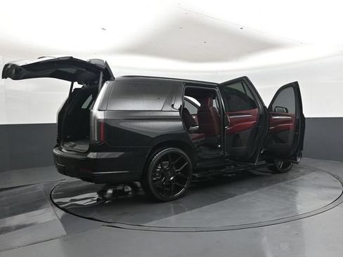 Used 2025 Cadillac Escalade Sport w/ Touring Package AWD/4WD image 50