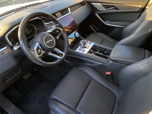 Used 2021 Jaguar F-PACE image 8
