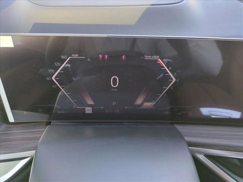 New 2026 BMW X5 sDrive40i image 11