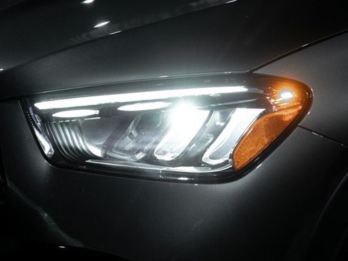 New 2026 Mercedes-Benz GLE 580 4MATIC image 8