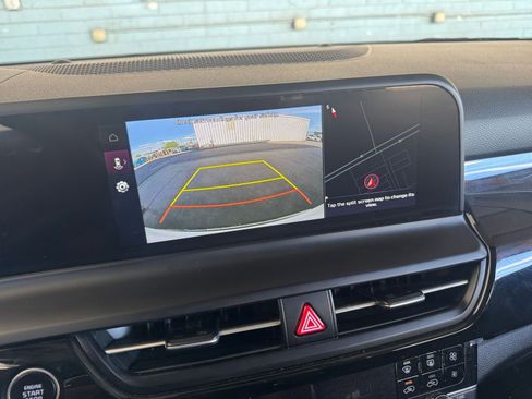 Used 2025 Kia Seltos S image 17