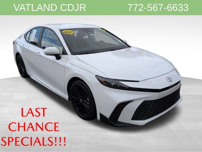 Used 2025 Toyota Camry SE w/ Convenience Package