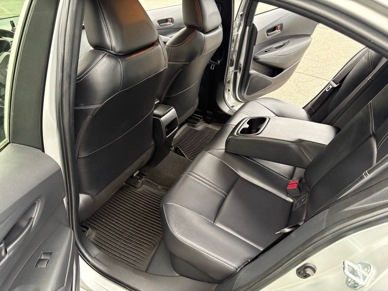 Used 2022 Toyota Corolla LE w/ Premium Interior Package FWD image 10