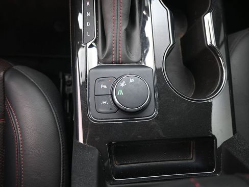 Used 2020 Chevrolet Blazer RS image 12