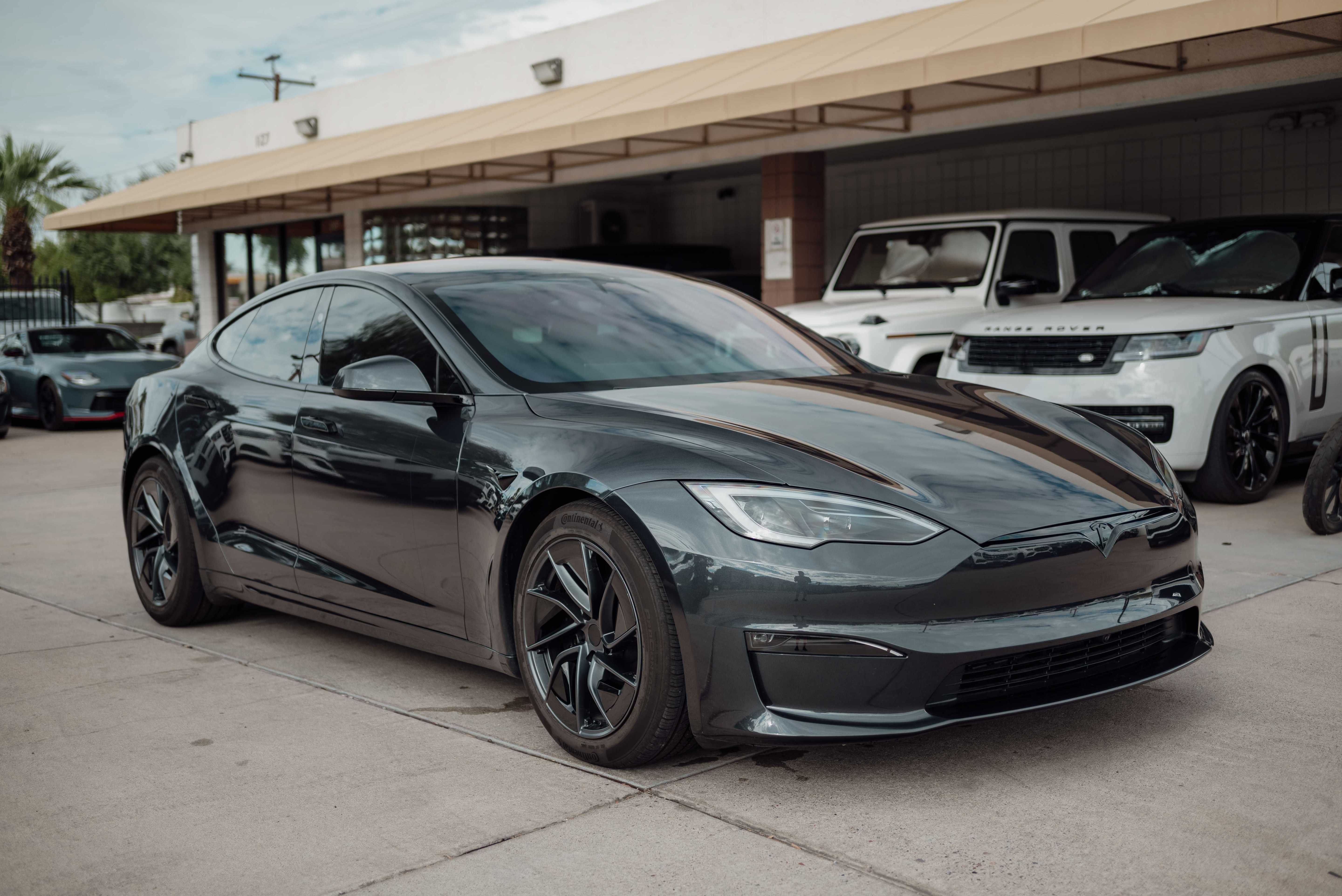 Used 2026 Tesla Model S AWD/4WD image 2