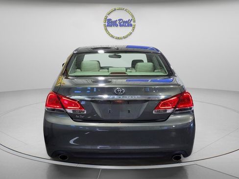 Used 2011 Toyota Avalon Limited FWD image 4