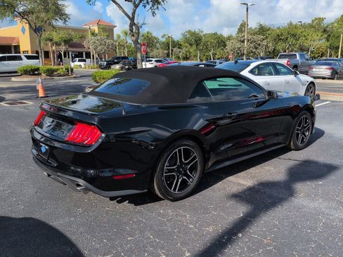 Used 2018 Ford Mustang Premium RWD image 3