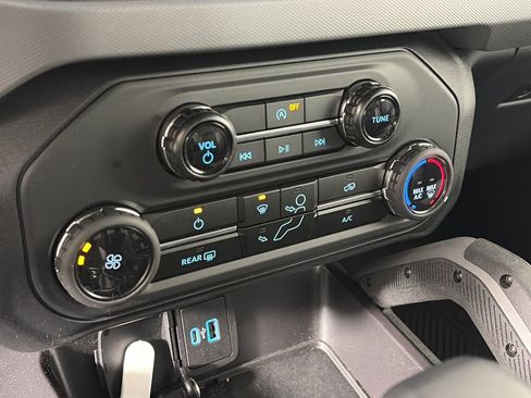 Used 2024 Ford Bronco Big Bend AWD/4WD image 20