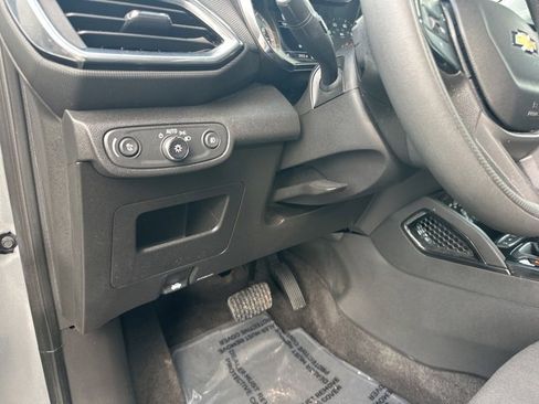 Used 2023 Chevrolet TrailBlazer LT w/ Convenience Package image 11