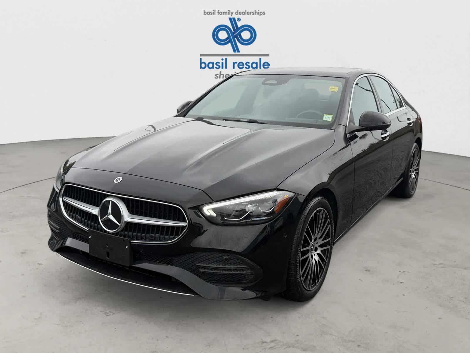 Used 2025 Mercedes-Benz C 300 4MATIC Sedan image 2