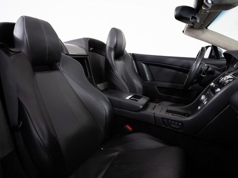 Used 2012 Aston Martin V8 Vantage Roadster RWD image 26