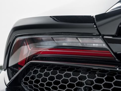 Used 2020 Lamborghini Huracan EVO RWD image 50