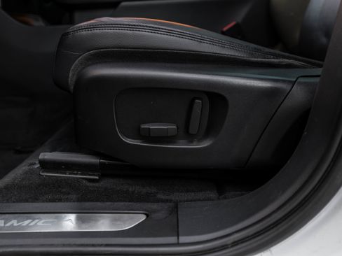 Used 2020 Land Rover Range Rover Evoque R-Dynamic S image 61