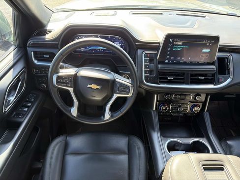 Used 2024 Chevrolet Tahoe LT w/ Luxury Package AWD/4WD image 15