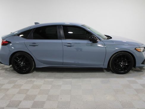 Used 2023 Honda Civic Sport image 26