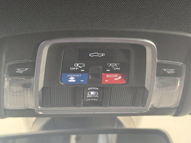 Used 2020 RAM 1500 Sport w/ Comfort & Convenience Group AWD/4WD image 14