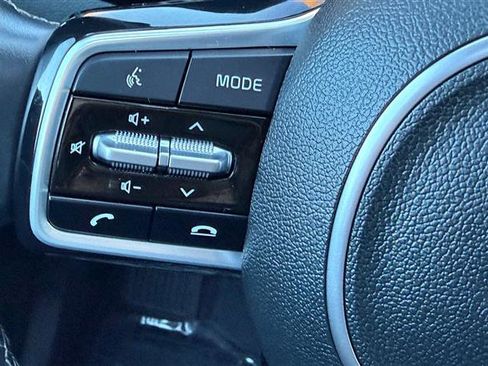 Used 2023 Kia Sorento SX image 32