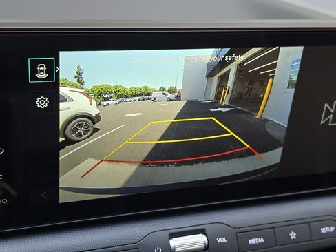 New 2025 Kia K4 EX image 14