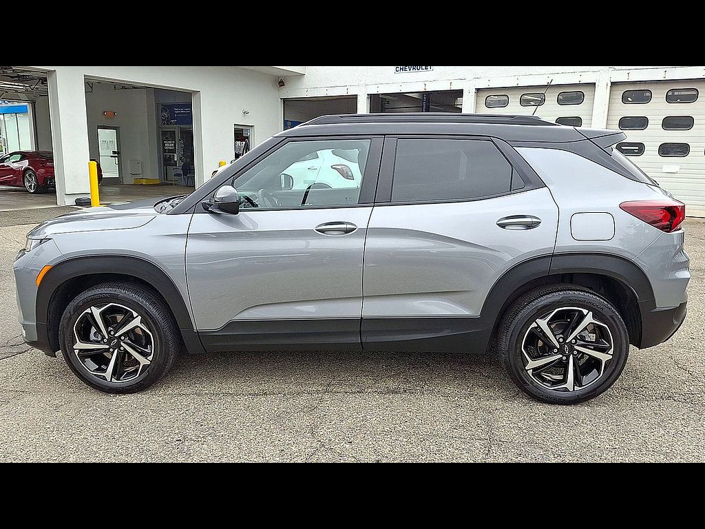Certified 2023 Chevrolet TrailBlazer RS AWD/4WD image 5